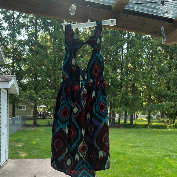 Roxy Medium Sun Dress Mini w/Back Cutouts Colorful Tribal or Geometric Print - Picture 2 of 14